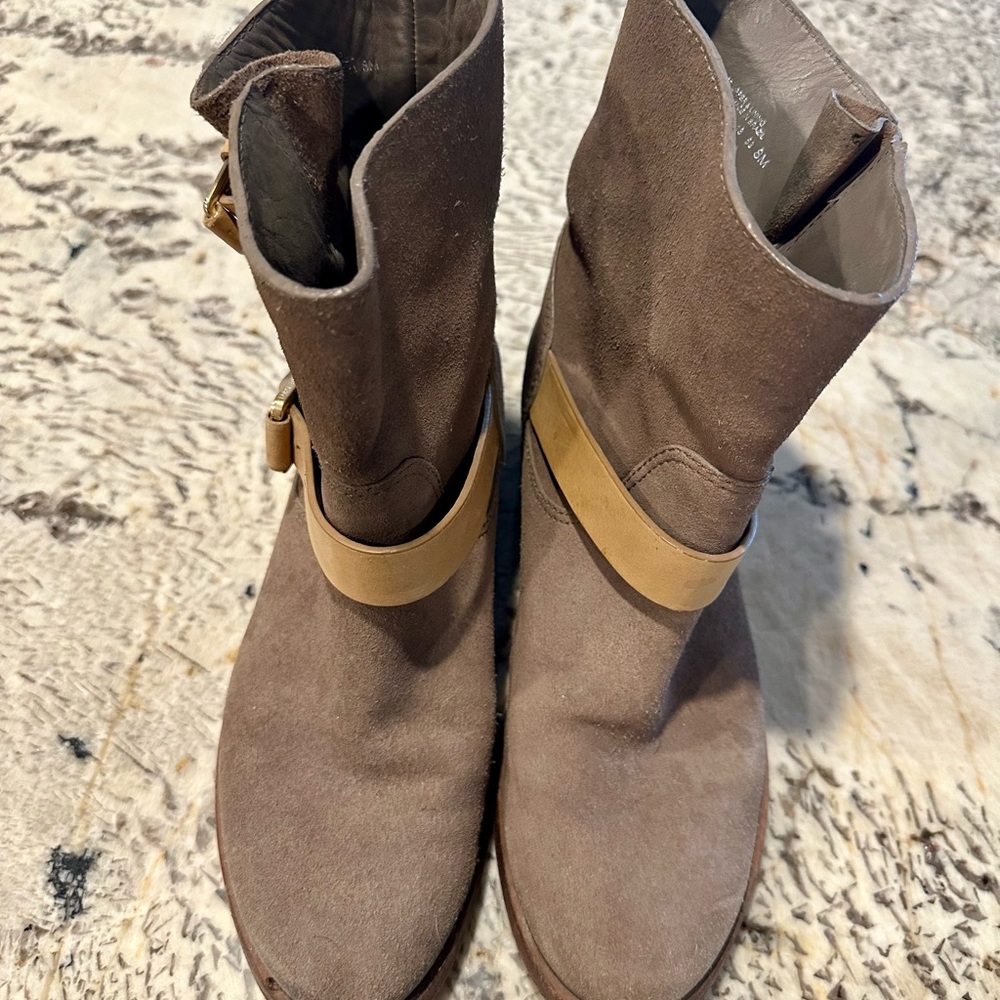 Tory Burch Leather Tan Women's Brown Ankle Boots 8 Fall Winter Casual - Picture 4 of 6